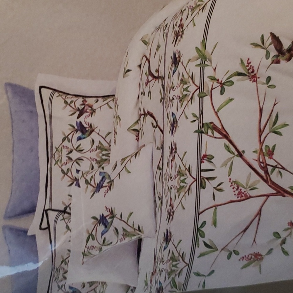 Ted Baker London Highgrove Humingbirds Two Side Comforter